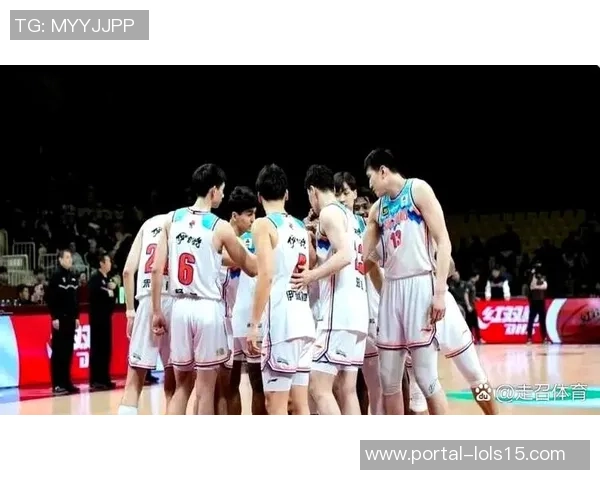 CBA新疆队与山东队全场精彩对决回顾及赛后分析